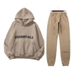 Essentials Tracksuit: Blending Style, Comfort, and Practicality for Everyday Wear